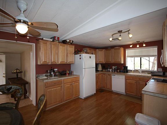 3rd image of 16141 N Magoo Pl
