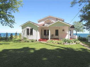 953 Lake Rd, Youngstown, NY 14174