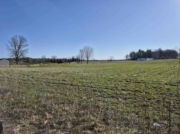 Charlie Ln #37, Cecil, WI 54111