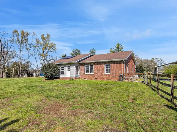 518 Woody Rd, Gray Court, SC 29645