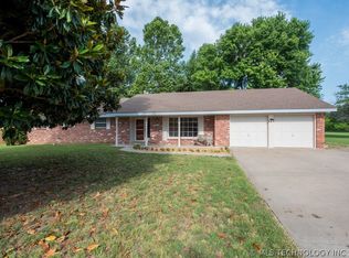 1116 S 220th West Ave, Sand Springs, OK 74063