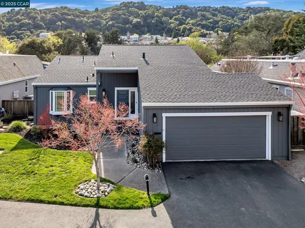 190 Cypress Point Way, Moraga, CA 94556