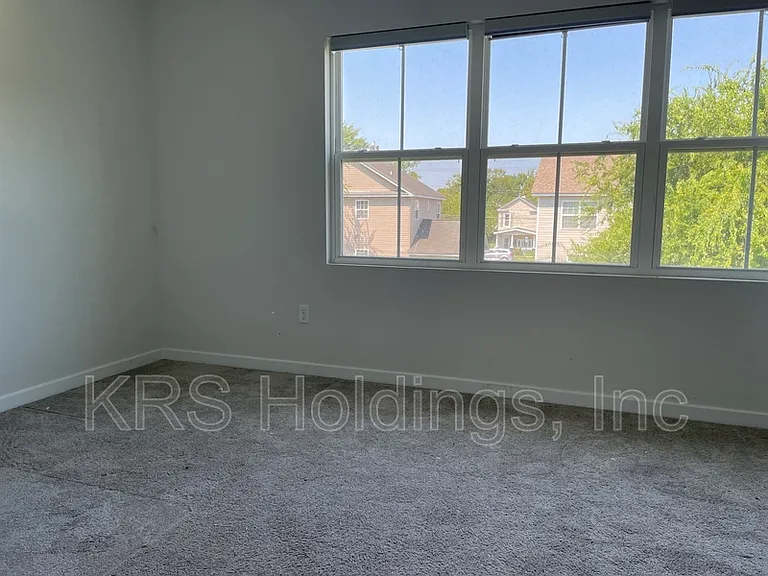 1333 Reservoir Ave — Photo 21