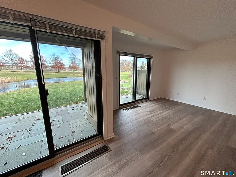 419 Heritage Vlg #B — Photo 9