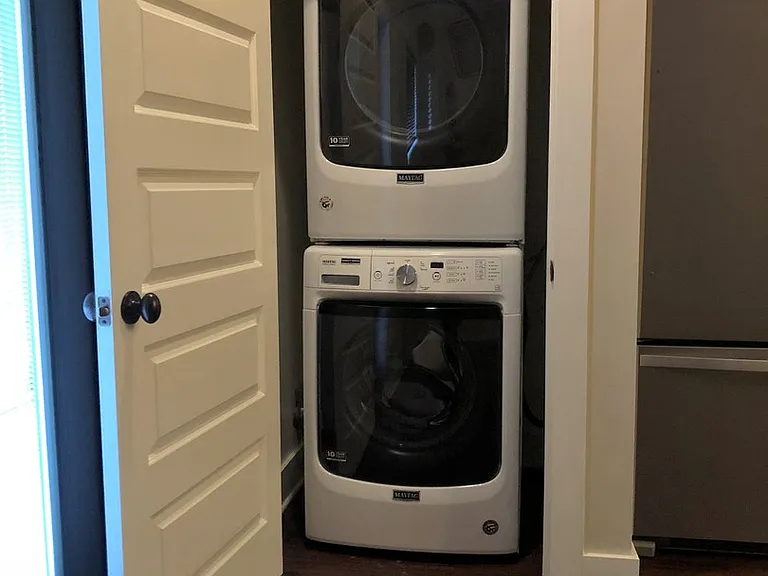 Copper Chase Luxury Apartments — Photo 7