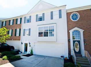 10527 Forest Hill Dr, Wexford, PA
