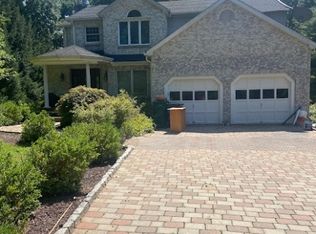 325 Thiemarx Ter, Skillman, NJ 08558