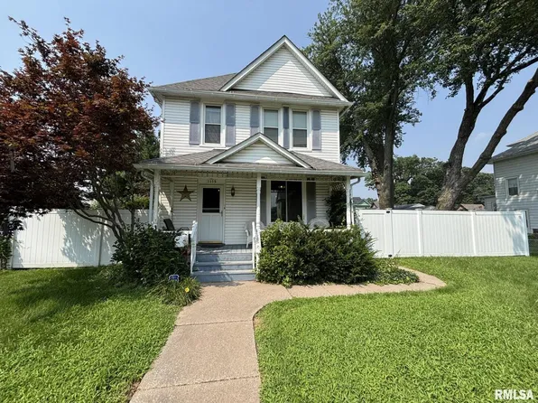 1115 13th Ave, Moline, IL 61265