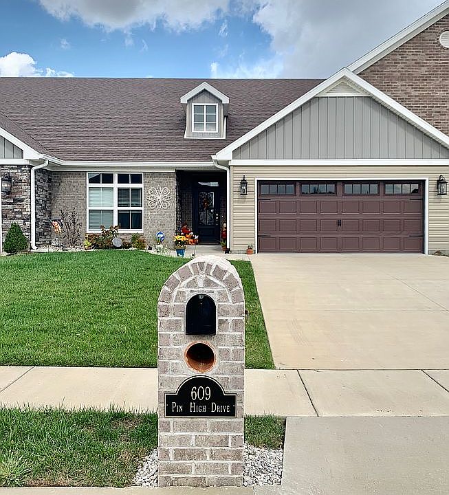 1st image of 609 Pin High Dr