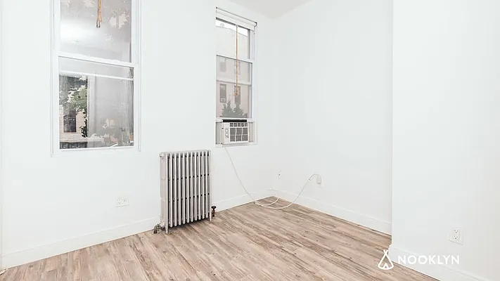 Rented by Nooklyn NYC LLC | media 37