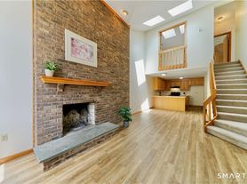 33 Ivy Ln, South Windsor, CT