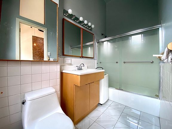 4th image of 464 7th Ave Floor 2