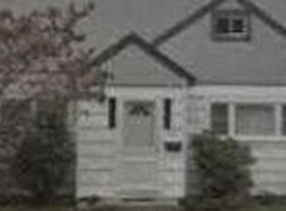 40 Carl St, Valley Stream, NY 11580