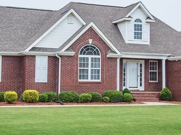 301 Pershing Ave, Muscle Shoals, AL 35661