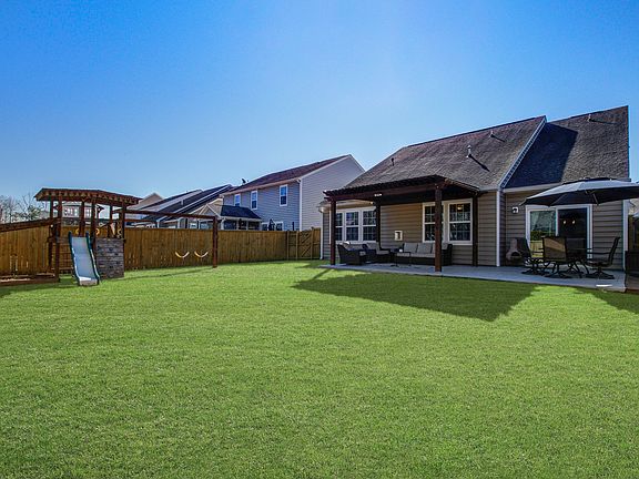 5th image of 9797 Black Willow Ln