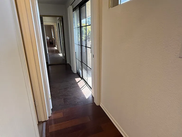 10481 Riverside Dr #10481 — Photo 13