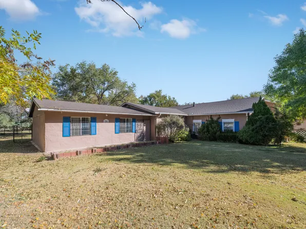 20 Hamilton Rd, Los Lunas, NM 87031