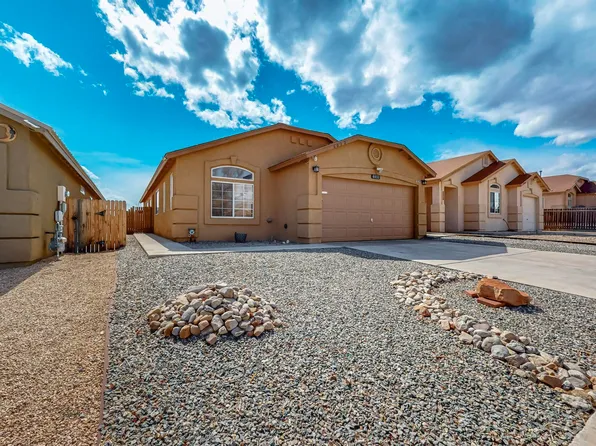 6032 Stargazer Ave NW, Albuquerque, NM 87114