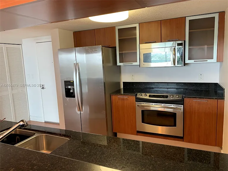 1800 N Bayshore Dr #1506 — Photo 7