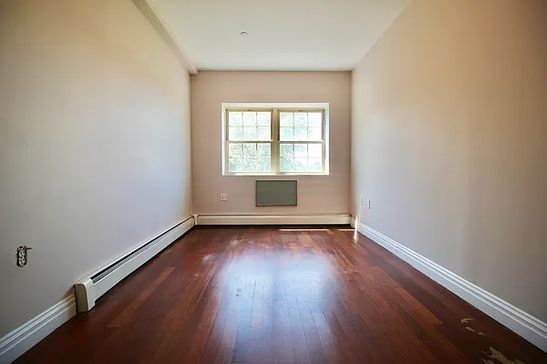 Rented by Hagstrom Management Inc | media 32