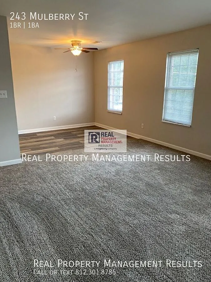 Downtown Living Near Coffee Shops & Riverfront — Photo 2