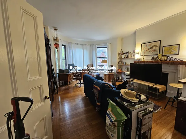 429 Marlborough St, Boston, MA