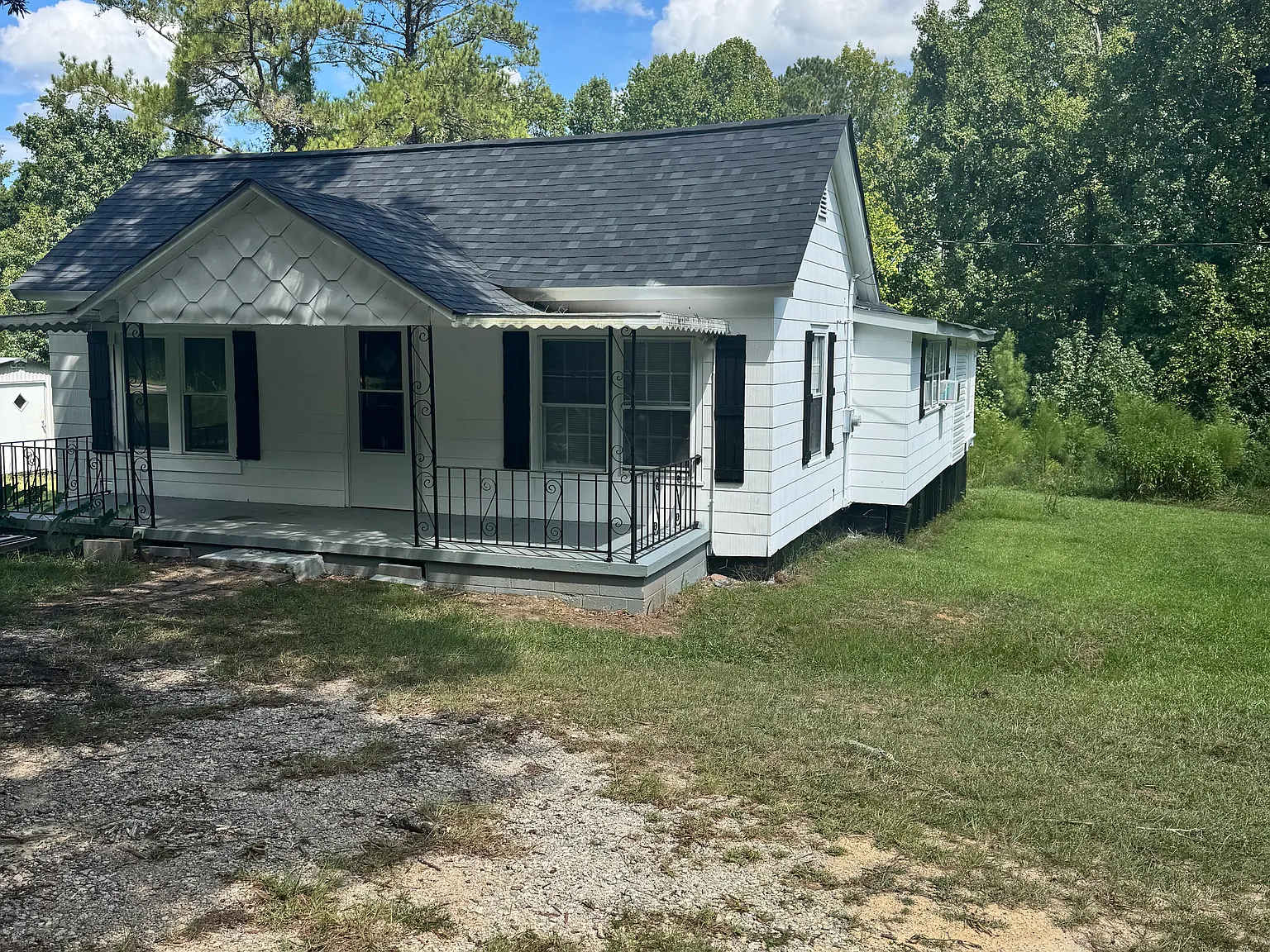 2 bed, 1088 sqft, $900 — Photo 1