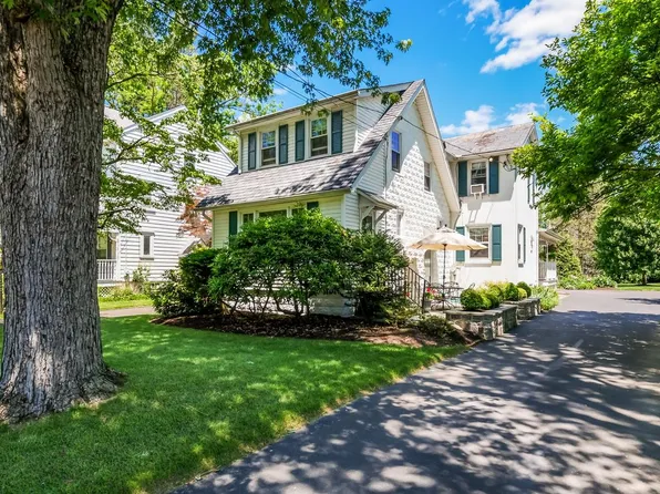113 Iron Hill Rd, New Britain, PA 18901