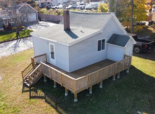 12 Louise St, Auburn, ME 04210