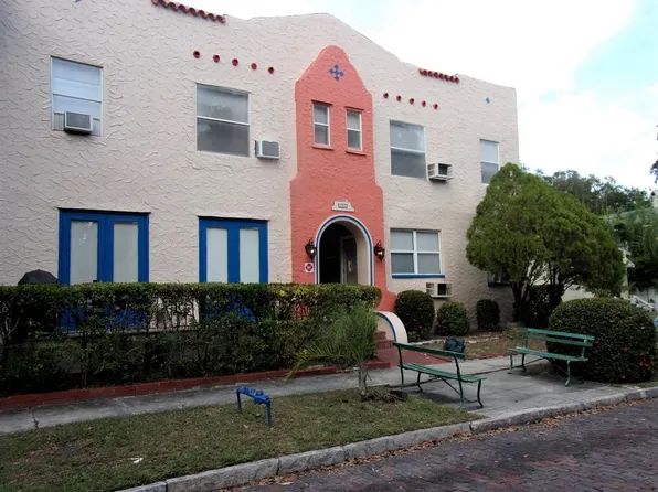 205 16th Ave NE APT 12, Saint Petersburg, FL 33704