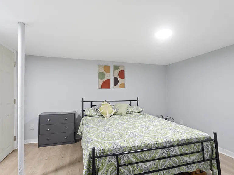 537 W Lake Ave NW #B — Photo 7
