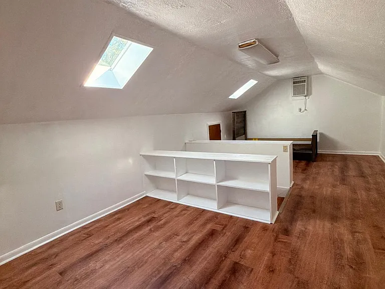 409 Kemp Ln — Photo 22