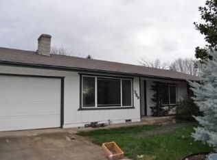 2389 Delta Waters Rd, Medford, OR 97504