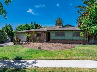 2337 E Pontiac Way, Fresno, CA, 93726