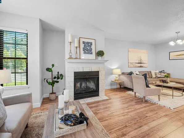 797 E Military St, Benicia, CA 94510