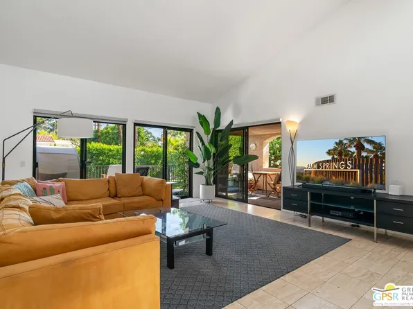200 E Racquet Club Rd Unit 12, Palm Springs, CA 92262