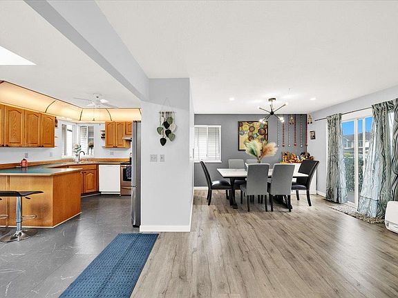 5th image of 22915 125a Ave