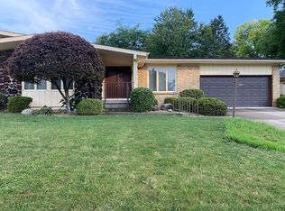 982 W Karen Dr, Decatur, IL 62526