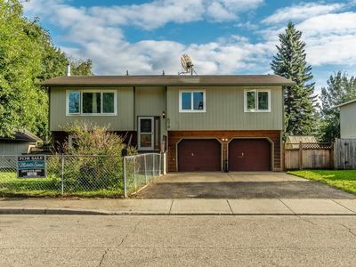 579 Slater Dr, Fairbanks, AK, 99701