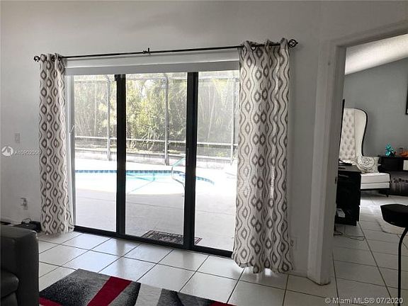 3rd image of 21 Dogwood Cir #0