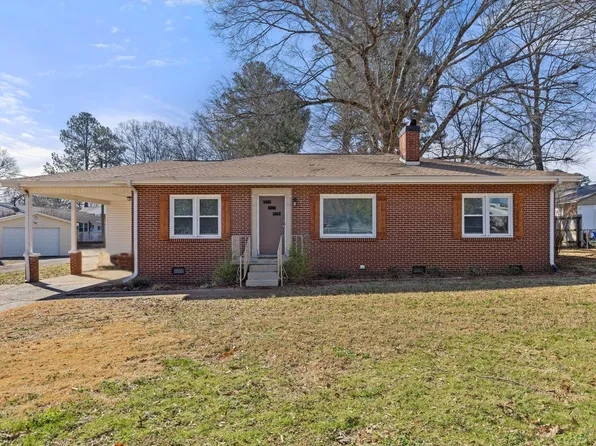 310 Park Ln, Florence, AL 35630