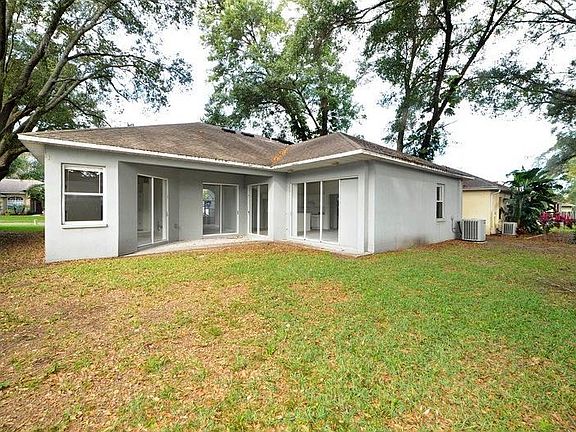 3rd image of 210 Taylor Bay Ln