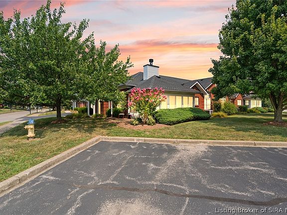 3rd image of 3556 Stonecreek Circle