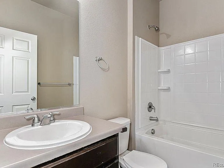 6758 Grainery Rd — Photo 2