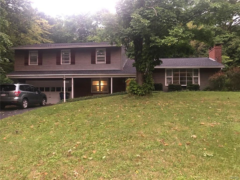 1st image of 137 Hillside Way