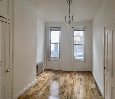 Rented by Brooklyn Real Estate Services | media 13