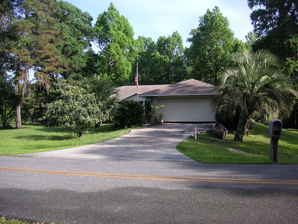 1st image of 117 SE Klondike Pl