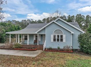 121 Deerfield Ln, Aydlett, NC 27916