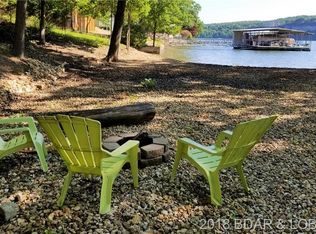 199 Greenleaf Dr, Sunrise Beach, MO 65079