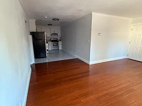 939 Villa Ave APT 3